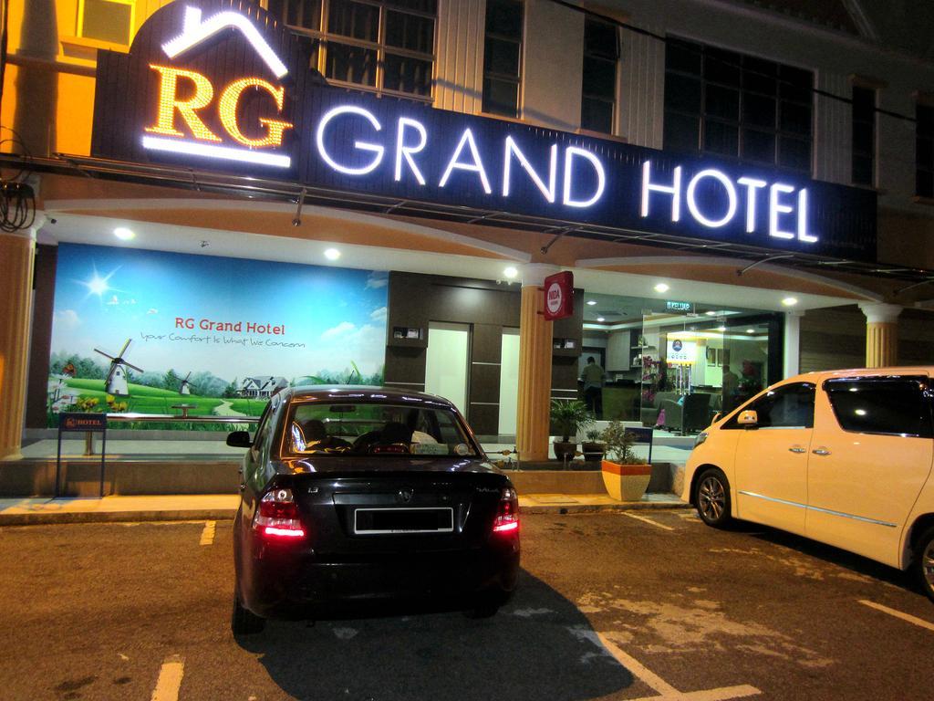 Rg Grand Hotel Batu Pahat Extérieur photo