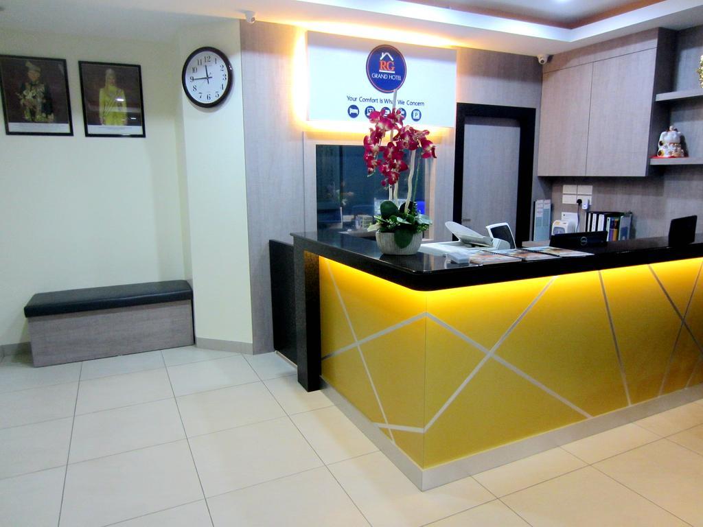 Rg Grand Hotel Batu Pahat Extérieur photo